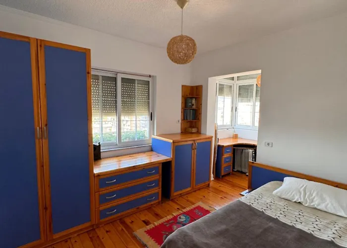 Apartment Lake Tirana ティラナ