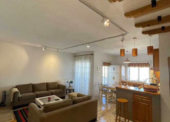 Apartment Lake Tirana * ティラナ