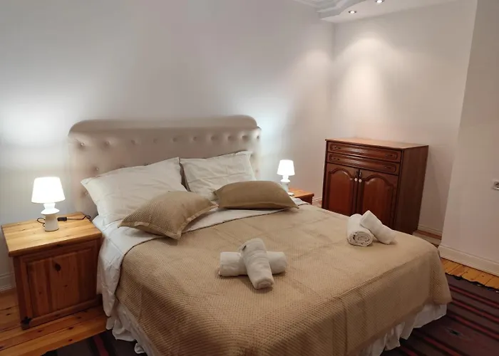 Apartment Lake Tirana アパート